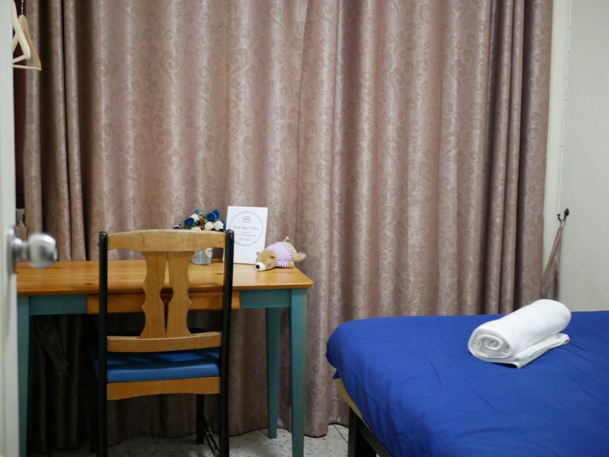 Bed Dee Time Hostel Bangkok Exterior photo