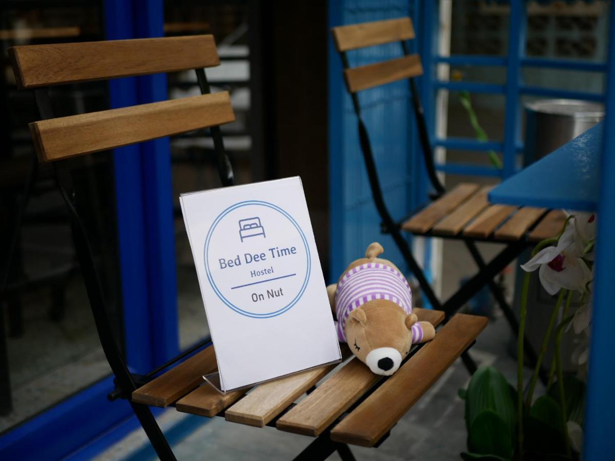 Bed Dee Time Hostel Bangkok Exterior photo