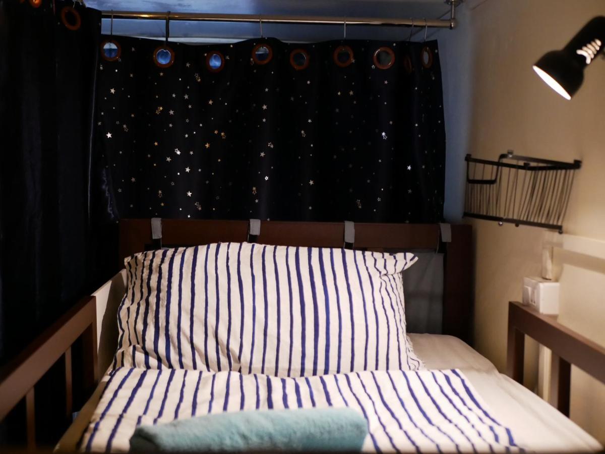 Bed Dee Time Hostel Bangkok Exterior photo