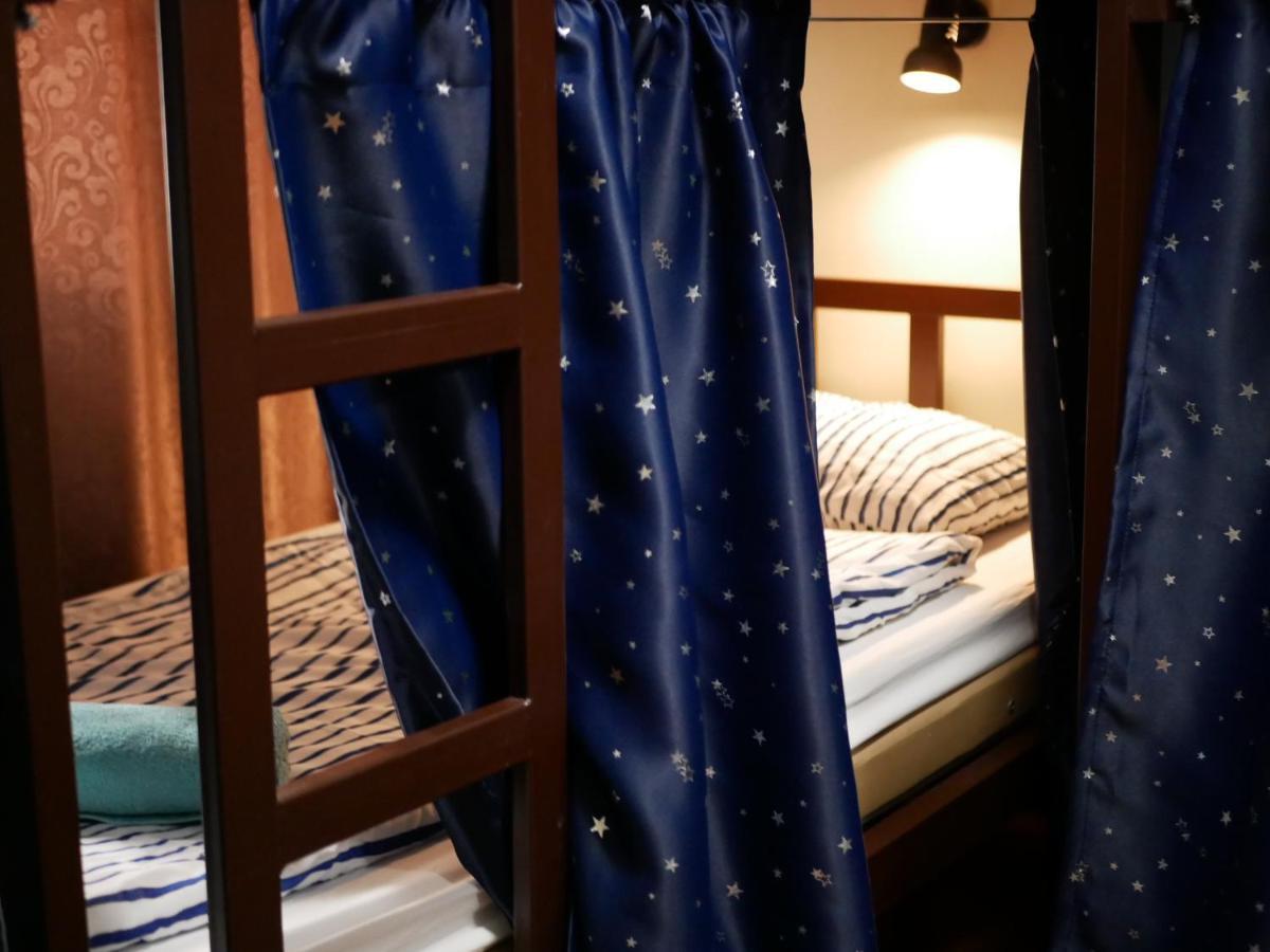 Bed Dee Time Hostel Bangkok Exterior photo